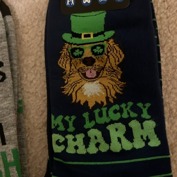 NWT  2  Socks - Picture 4 of 8